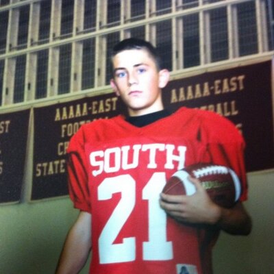 Profile Picture of Hunter Yates (@1Just2sayiN3) on Twitter