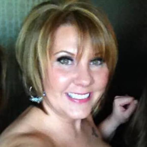 Profile Picture of Jami Fink (@kittytoosly) on Poshmark