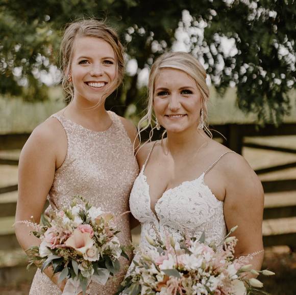 Profile Picture of Laila Bolsteins (@lailabols) on Poshmark