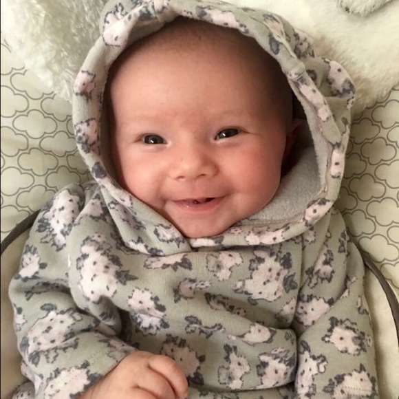 Profile Picture of Janet Parrelly (@nursejan1122) on Poshmark