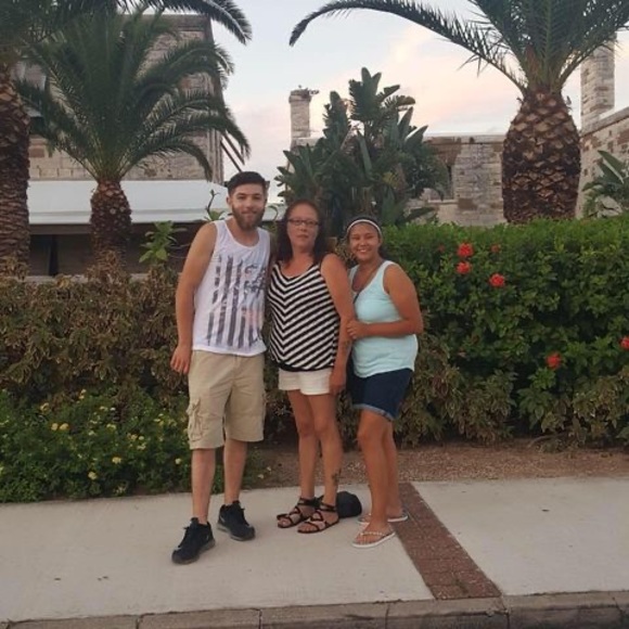 Profile Picture of Tanya Alvarez (@talvarez3629) on Poshmark