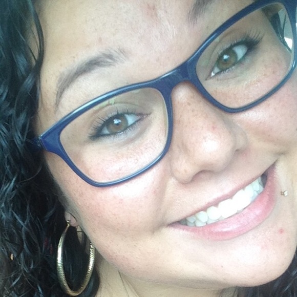 Profile Picture of Alexandria Chowdhury (@esaachowdhury) on Poshmark