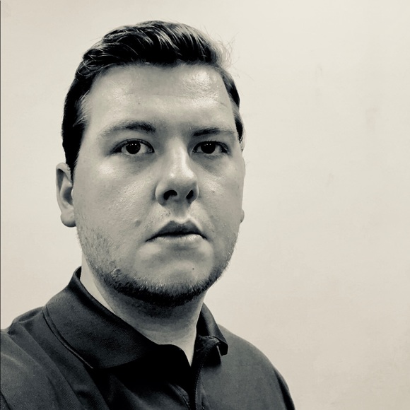 Profile Picture of Stuart Angus (@saangusjr) on Poshmark