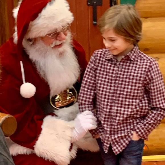 Profile Picture of Debbie Grages (@debbiegrages) on Poshmark