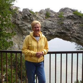 Profile Picture of Sharon Kalb Moore (@skmooreartist) on Pinterest