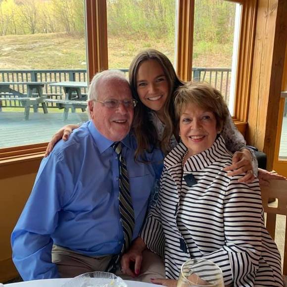 Profile Picture of Nancy Hunter (@nancyhunter1944) on Poshmark