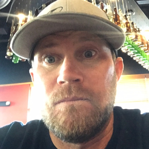 Profile Picture of Kevin Lindley (@freeflykev) on Poshmark