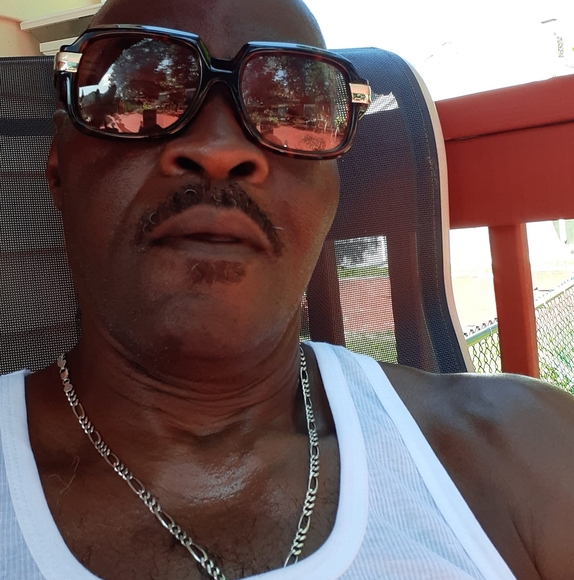 Profile Picture of Edward Stevens (@edward_stevens) on Poshmark