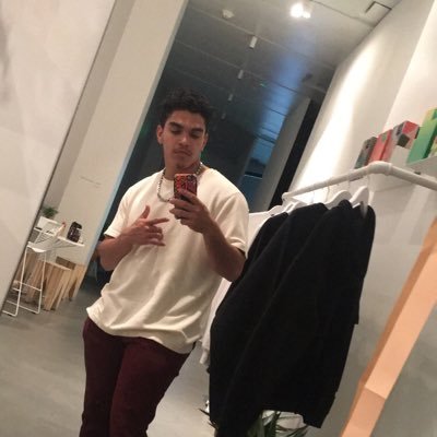 Profile Picture of Julian Diaz (@boriqua_power) on Twitter