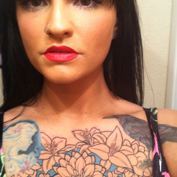 Profile Picture of Leslie Barcus (@lesliemichele) on Poshmark