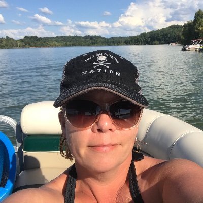Profile Picture of Shannon Downs (@shannie099) on Twitter