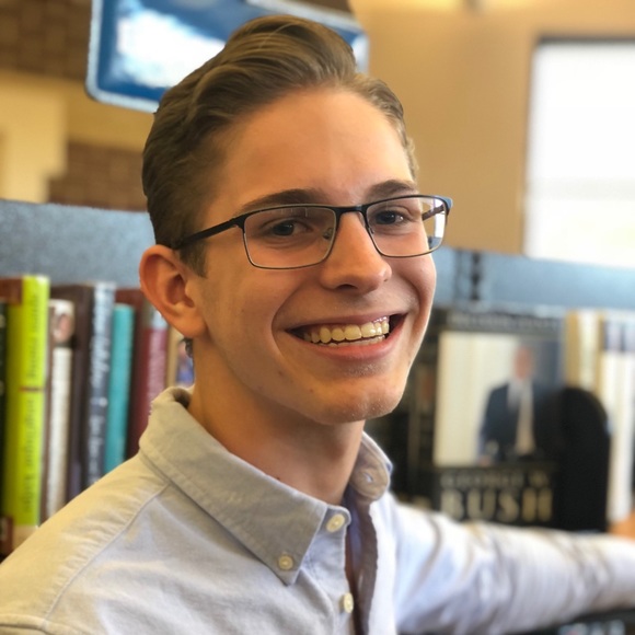 Profile Picture of Justin Harrison (@justinh47) on Poshmark