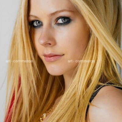 Profile Picture of Barbara Labbe (@lady_lavigne) on Twitter