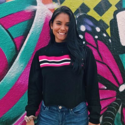 Profile Picture of Julia Monroy (@julia57572953) on Twitter