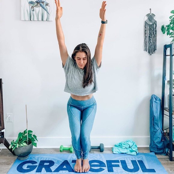 Profile Picture of Jamie Fink (@jamie_fink) on Poshmark