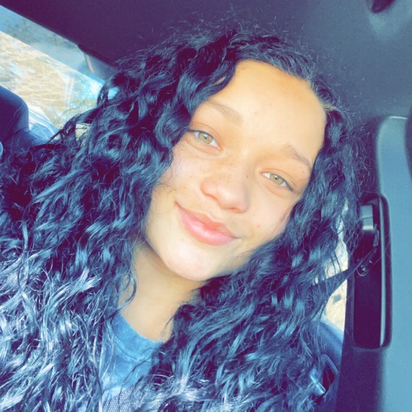 Profile Picture of Haley Mcbroom (@_hhaaleyyy) on Poshmark