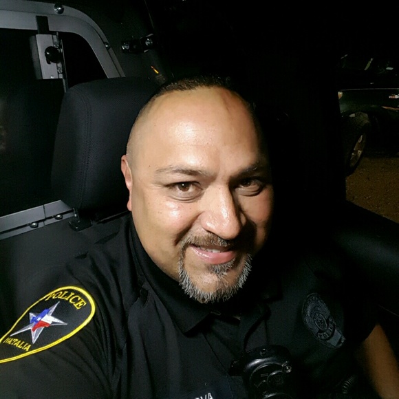 Profile Picture of Richard Cordova (@cordova1969) on Poshmark