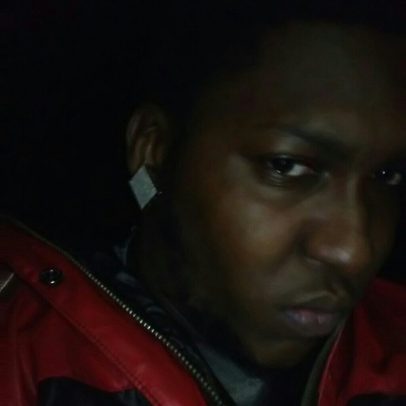 Profile Picture of Tommie Jackson (@tmacsoullifter) on Poshmark