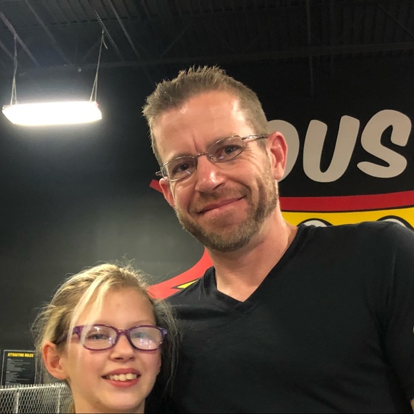 Profile Picture of Chris Gleitz (@cbg1979) on Poshmark