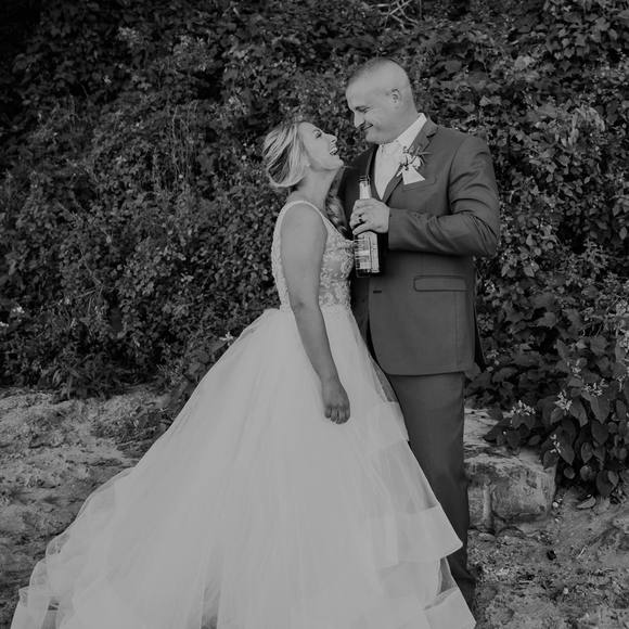 Profile Picture of Melissa Dziurzynski (@meldziurzynski) on Poshmark