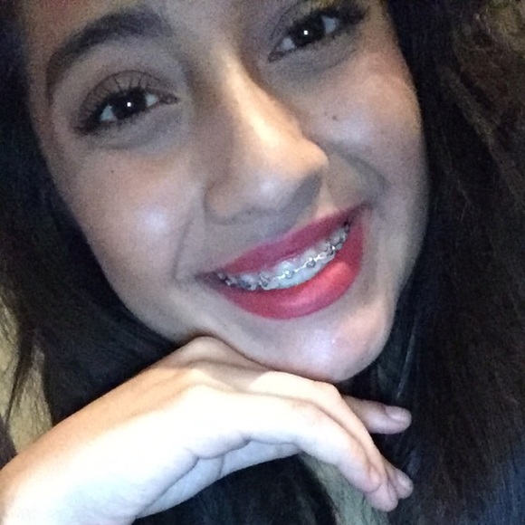 Profile Picture of Yeredia Grado (@ygrado) on Poshmark
