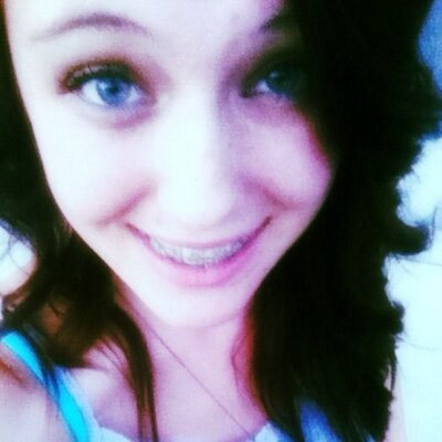 Profile Picture of Whitney Paige Barber (@lovedylan321) on Twitter