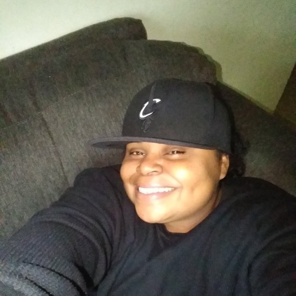 Profile Picture of Kimberlee Fryerson (@k_fryerson) on Poshmark