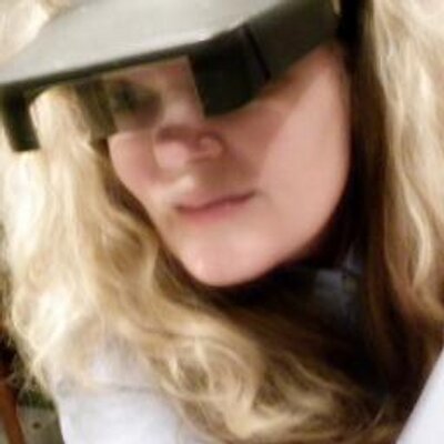 Profile Picture of Denise Woodhouse (@LoveStoneArts) on Twitter