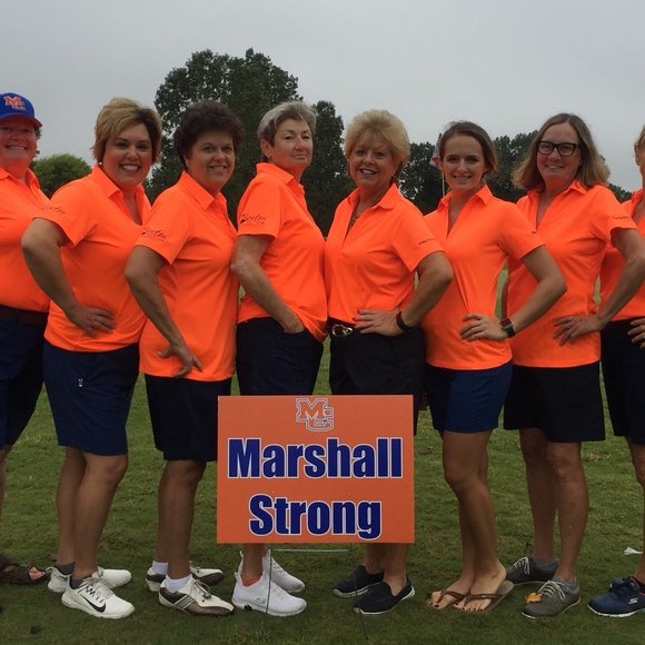 Profile Picture of Cathy Thompson (@cathythompso621) on Poshmark