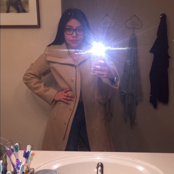 Profile Picture of Itzel Hernandez (@itzelhdz99) on Poshmark