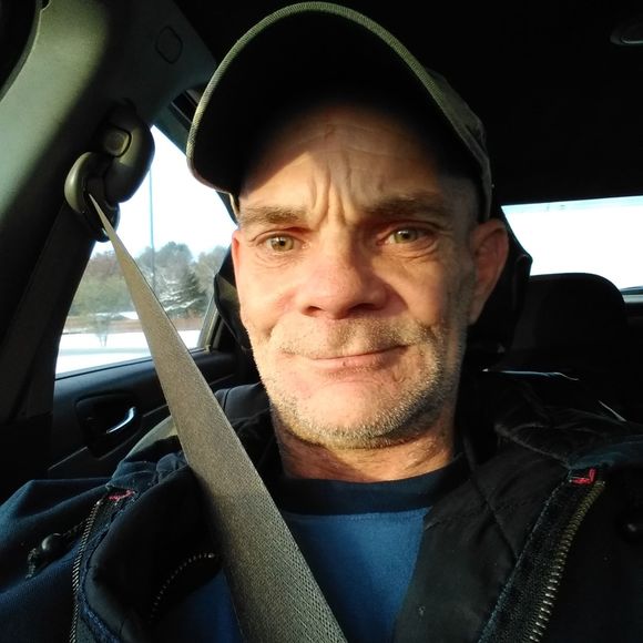 Profile Picture of James Strauss (@jamesstrauss) on Poshmark