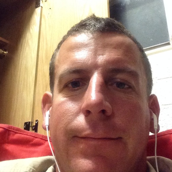 Profile Picture of Chad Leffler (@lefflerchad) on Poshmark