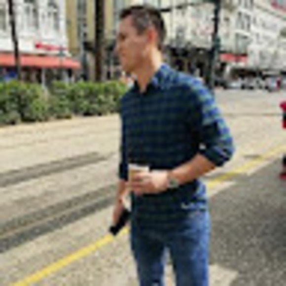 Profile Picture of Tony Wong (@wongae86) on Poshmark