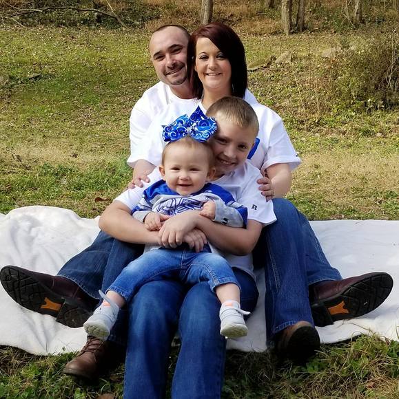 Profile Picture of Jeremy Boxell (@boxell331) on Poshmark