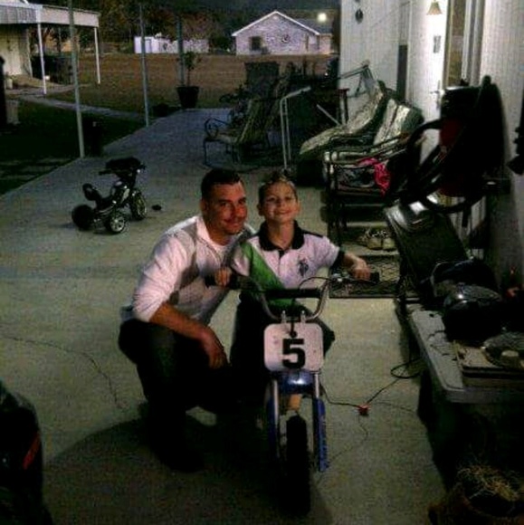 Profile Picture of Jon Standridge (@jon1022) on Poshmark