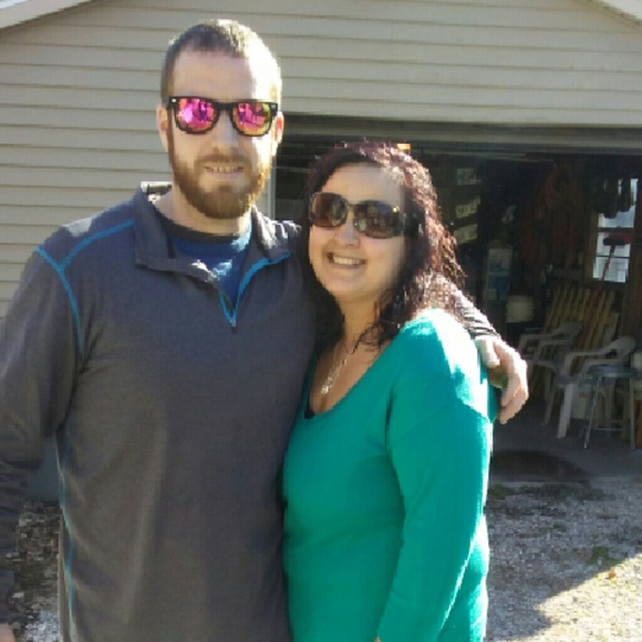 Profile Picture of Trisha Hahn (@trish4246) on Poshmark