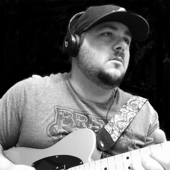 Profile Picture of Seth Sharp (@sethsharp975) on Poshmark