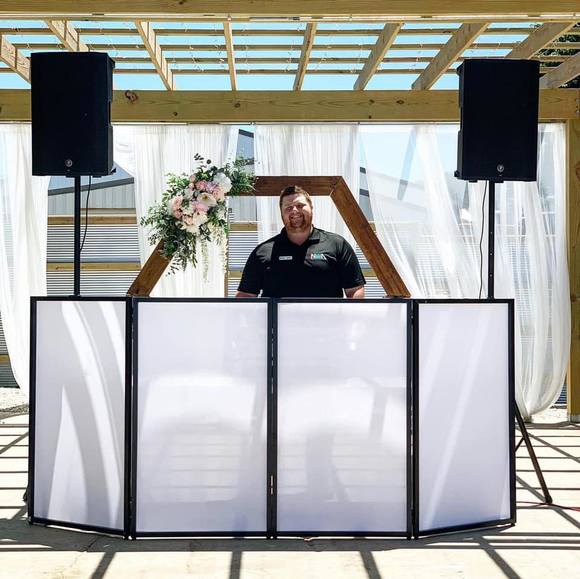 Profile Picture of Adam Shipman (@adamshipman) on Poshmark