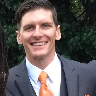 Profile Picture of Jeff Osborne (@jeffoz12) on Twitter