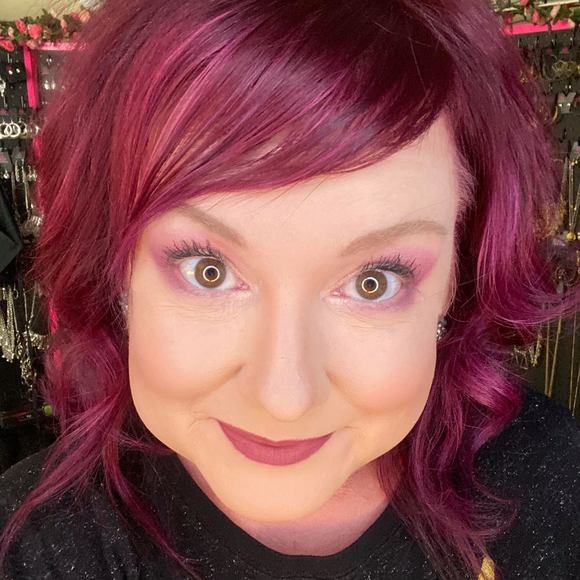 Profile Picture of Michon Terrell (@michyrn) on Poshmark