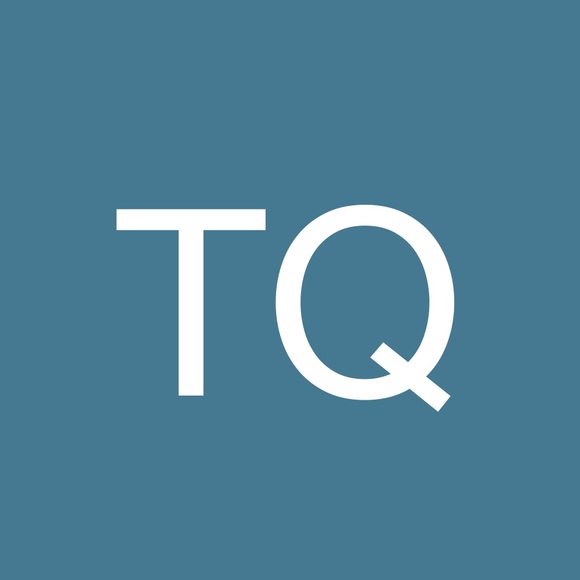 Profile Picture of Tori Quinn (@toriquinn945) on Poshmark