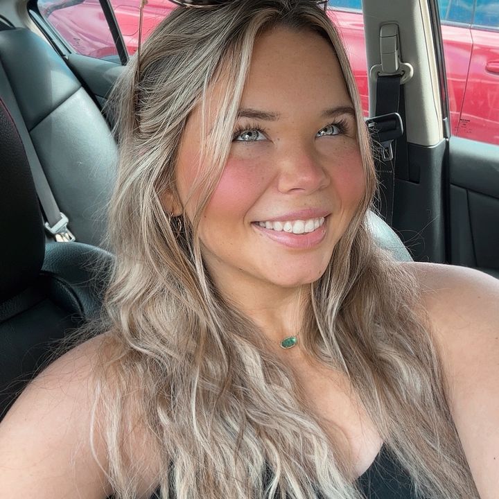 Profile Picture of H A L E Y (@haleypease) on Tiktok