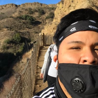 Profile Picture of Daniel Alejos (@ThatKidLink) on Twitter