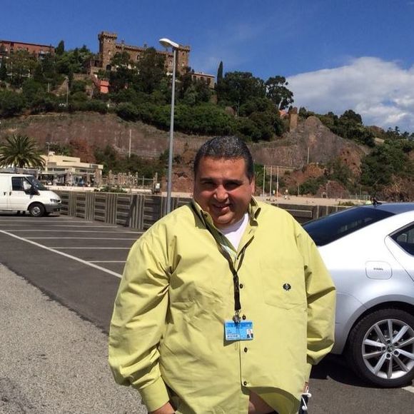 Tarek Osman - Poshmark Profile Picture of Tarek Osman (@tareko) on Poshmark