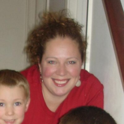 Profile Picture of Amy Shoop (@amyshoop) on Twitter