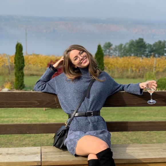 Profile Picture of Onilee Wilson (@oniwee42) on Poshmark
