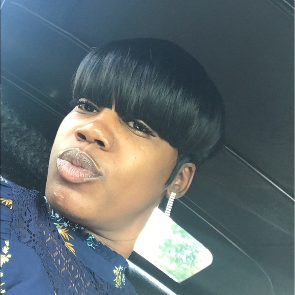 Profile Picture of Erica Wilbern (@ericawilbern) on Poshmark