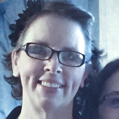 Profile Picture of Tina Shanholt (@tshan1963) on Twitter