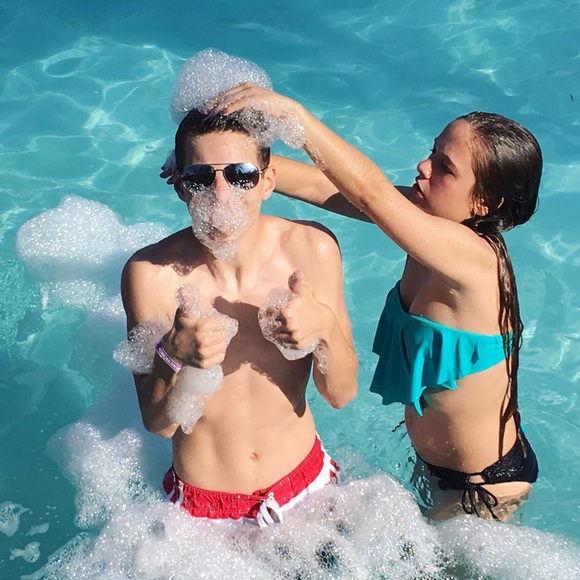 Profile Picture of Rj Jakala (@rjakala) on Poshmark