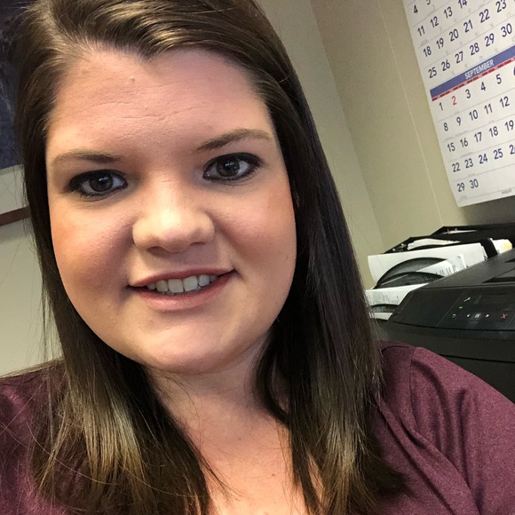 Profile Picture of Sara Voorhis (@sew0829) on Poshmark
